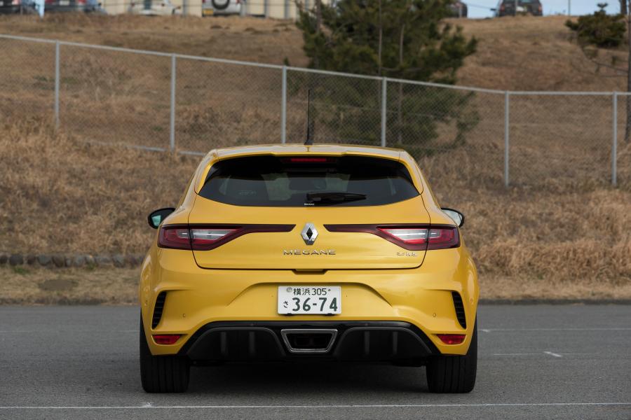  Renault Megane R.S. Trophy 2018 года  (JP) (фото 22 из 34)